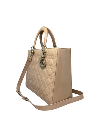 Lady Large Nude