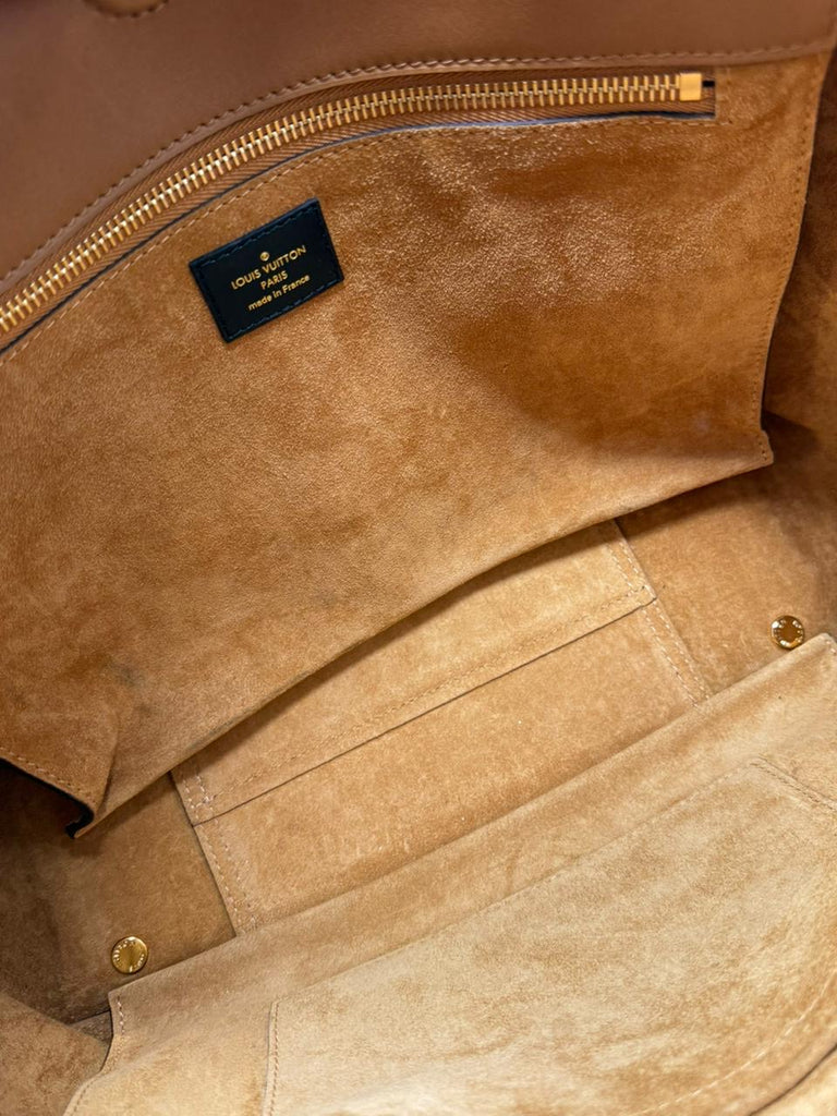 Tote W