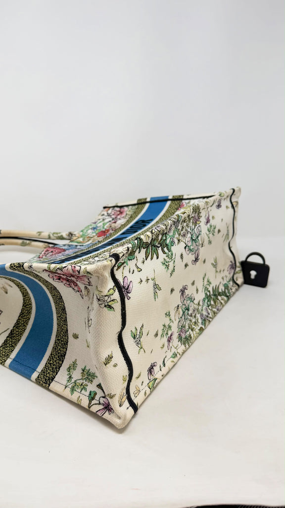 Book Tote Medium