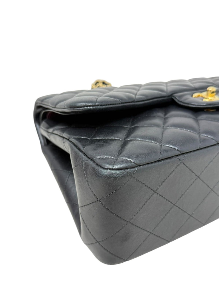 Clásica Jumbo Lambskin