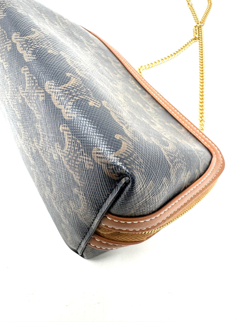 Clutch Monogram