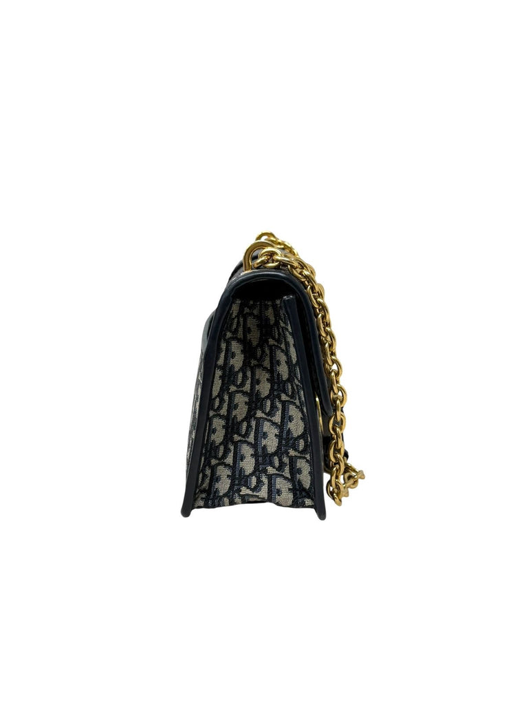 30 Montaigne