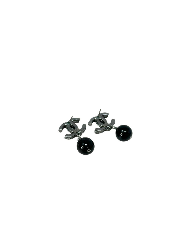 Black Pearl Earrings