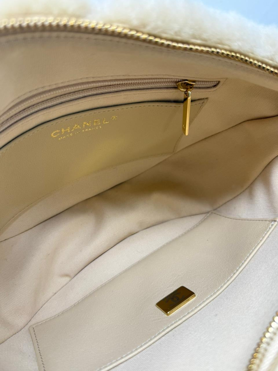 Coco Neige Half Moon