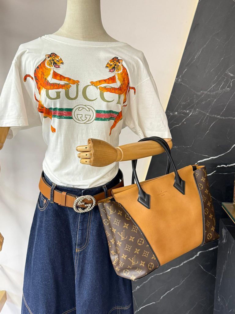 Tote W