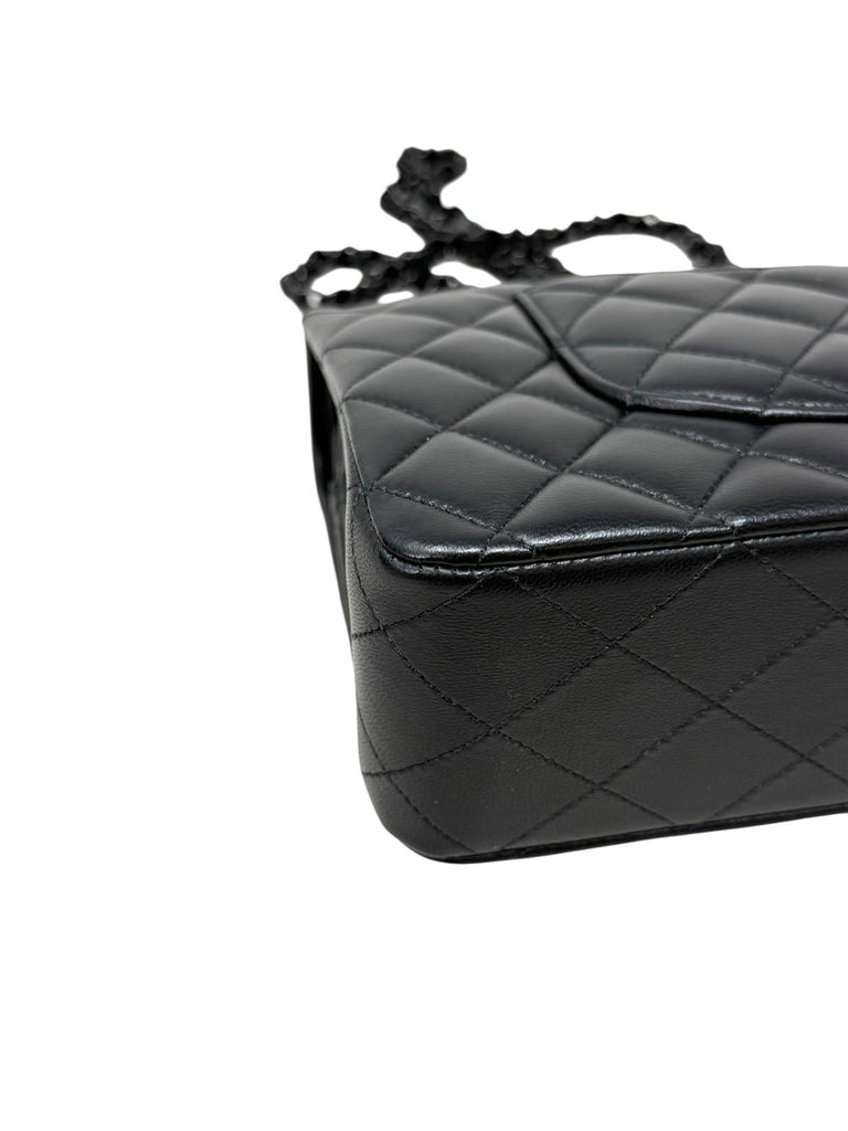 Clásica All Black Mediana