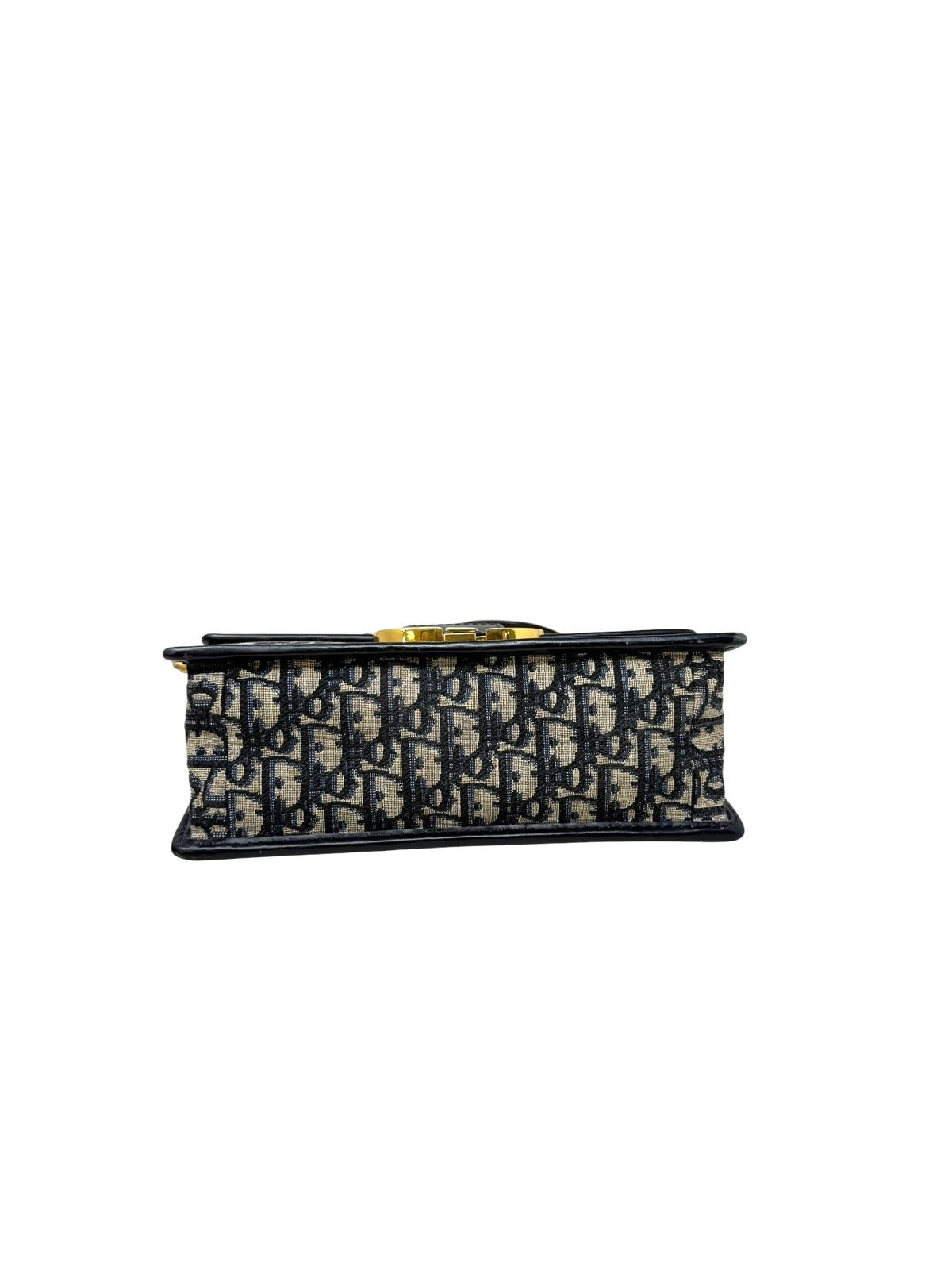 30 Montaigne