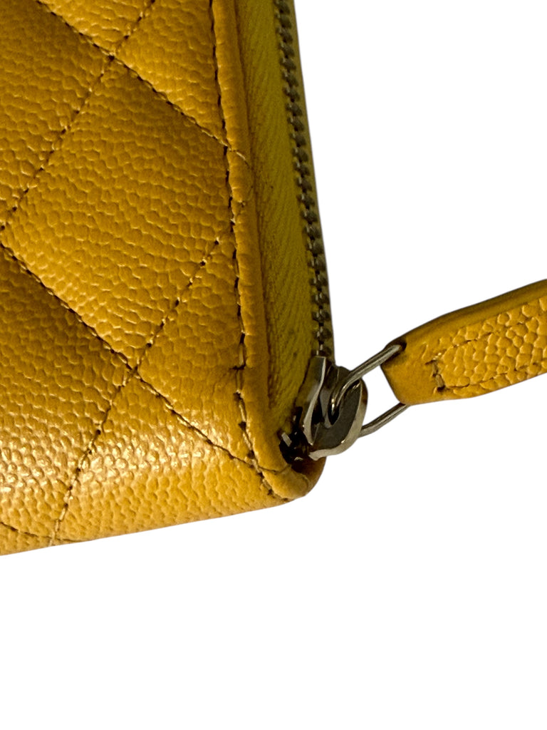 Cartera Caviar Amarilla
