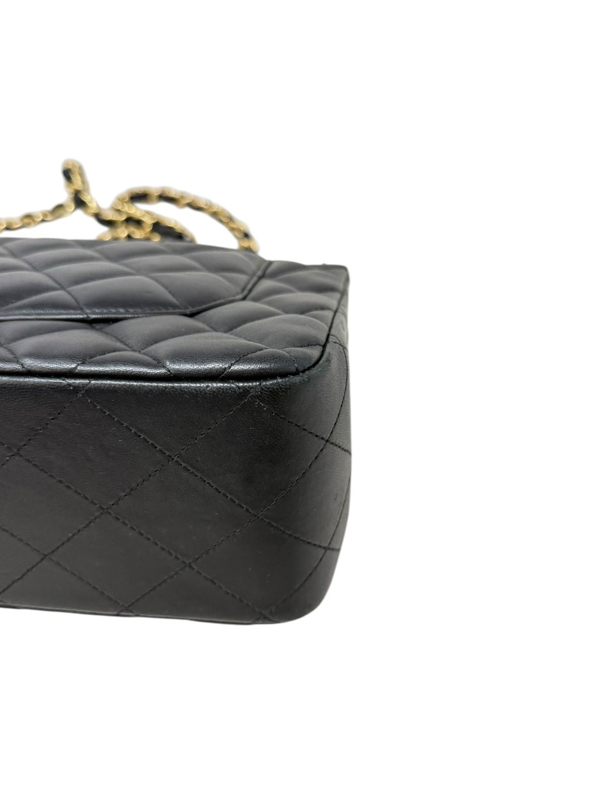 Clásica Jumbo Lambskin