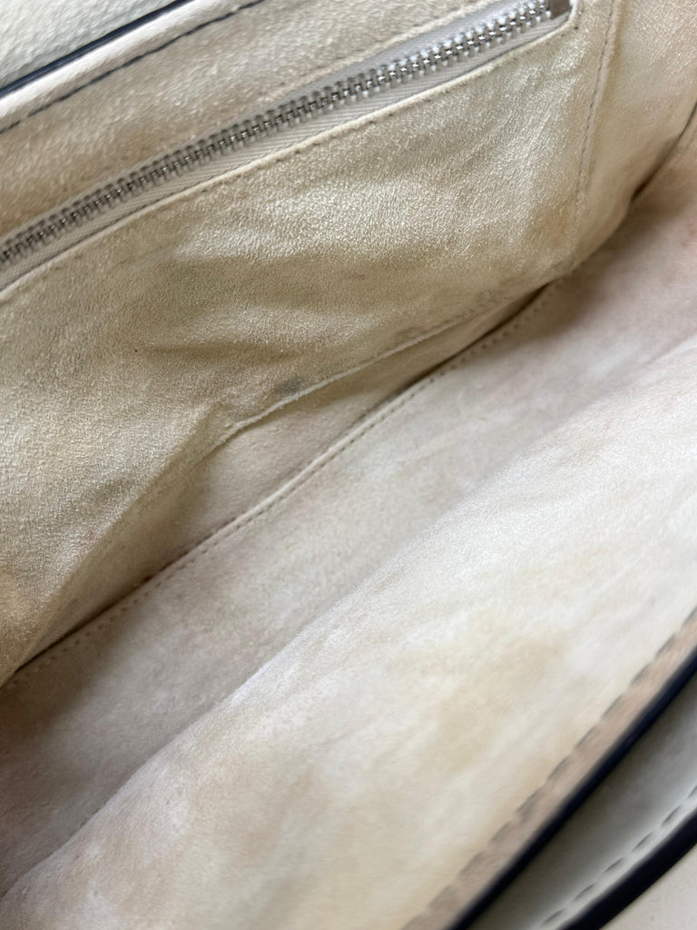 Revolution con Strap