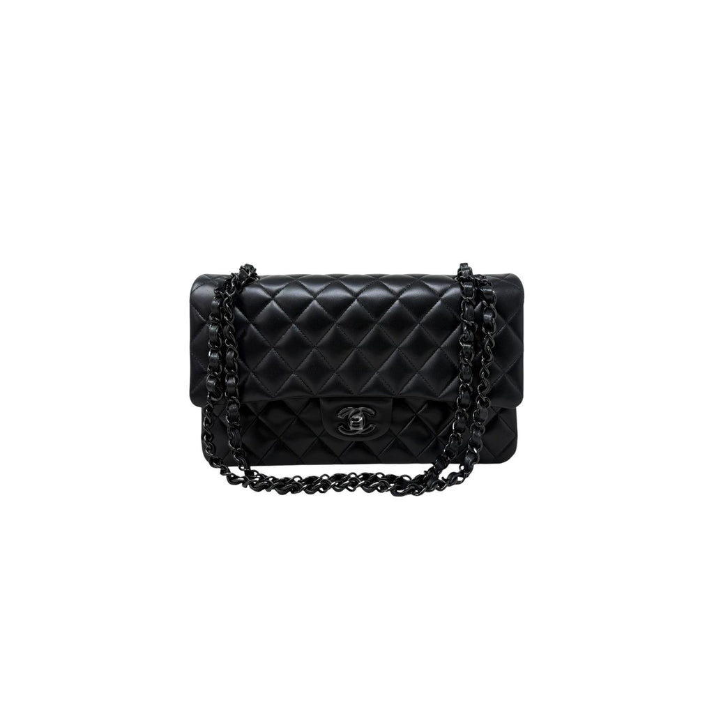 Clásica All Black Mediana