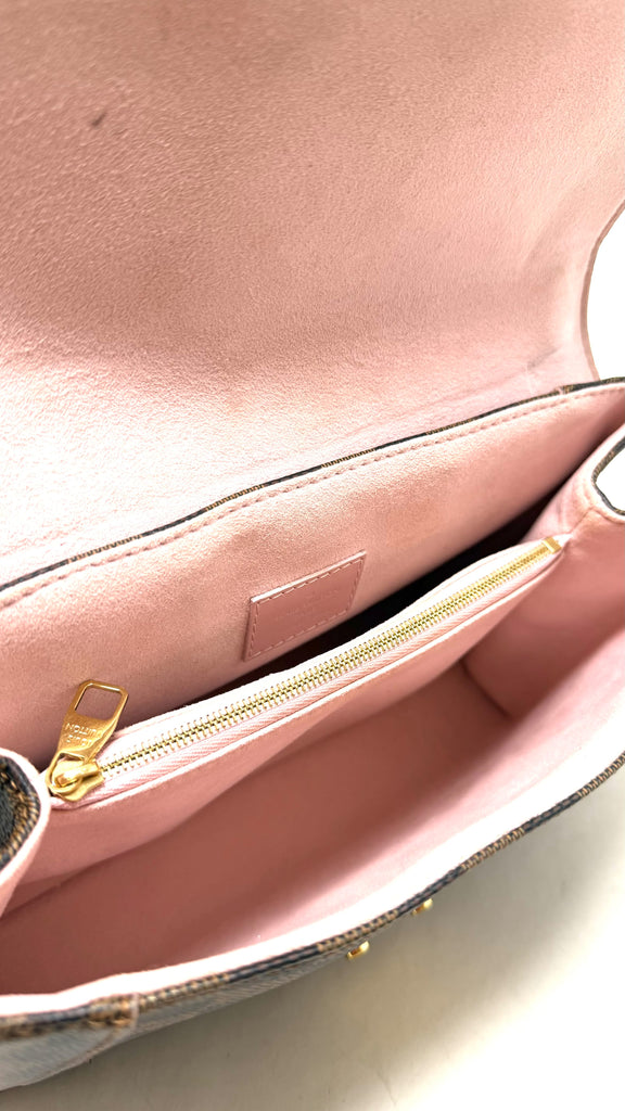 Ebene Caissa Clutch