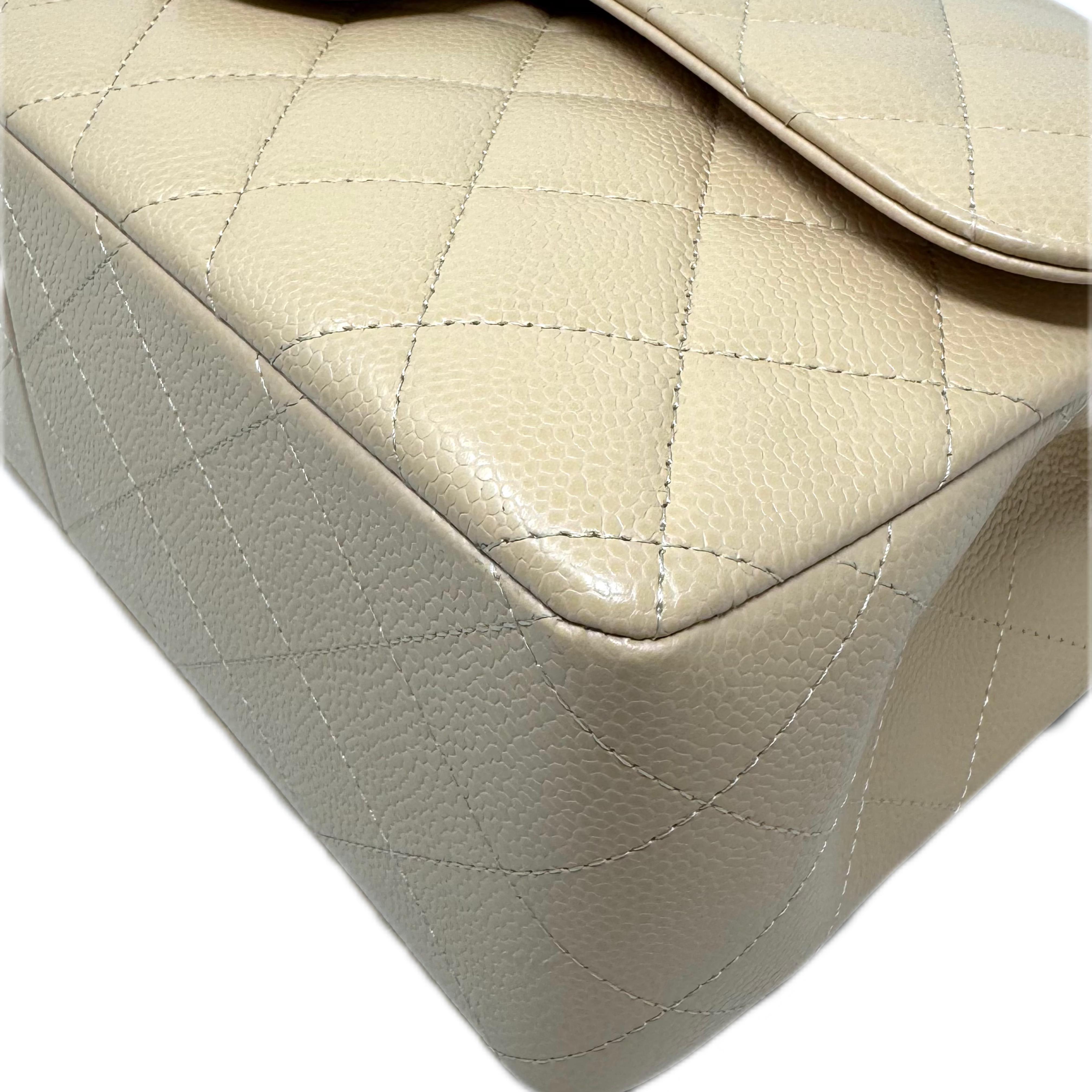 Clásica Jumbo Caviar Nude