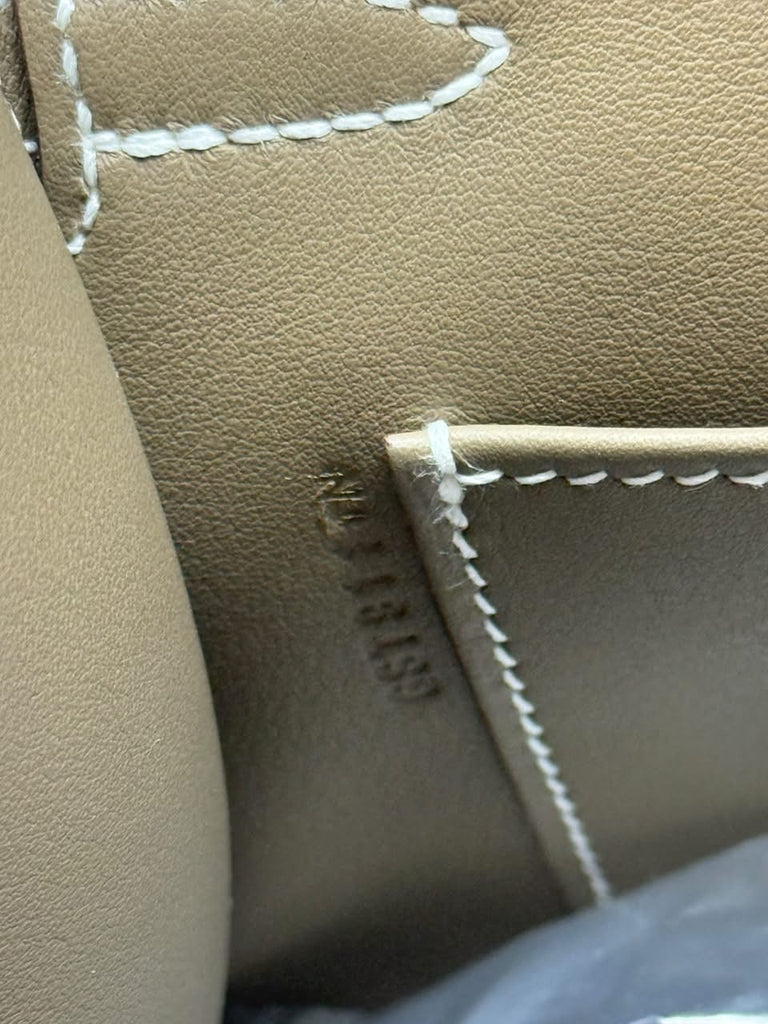 Kelly Pochette