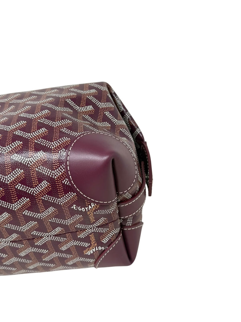 Pouch Bowling 25