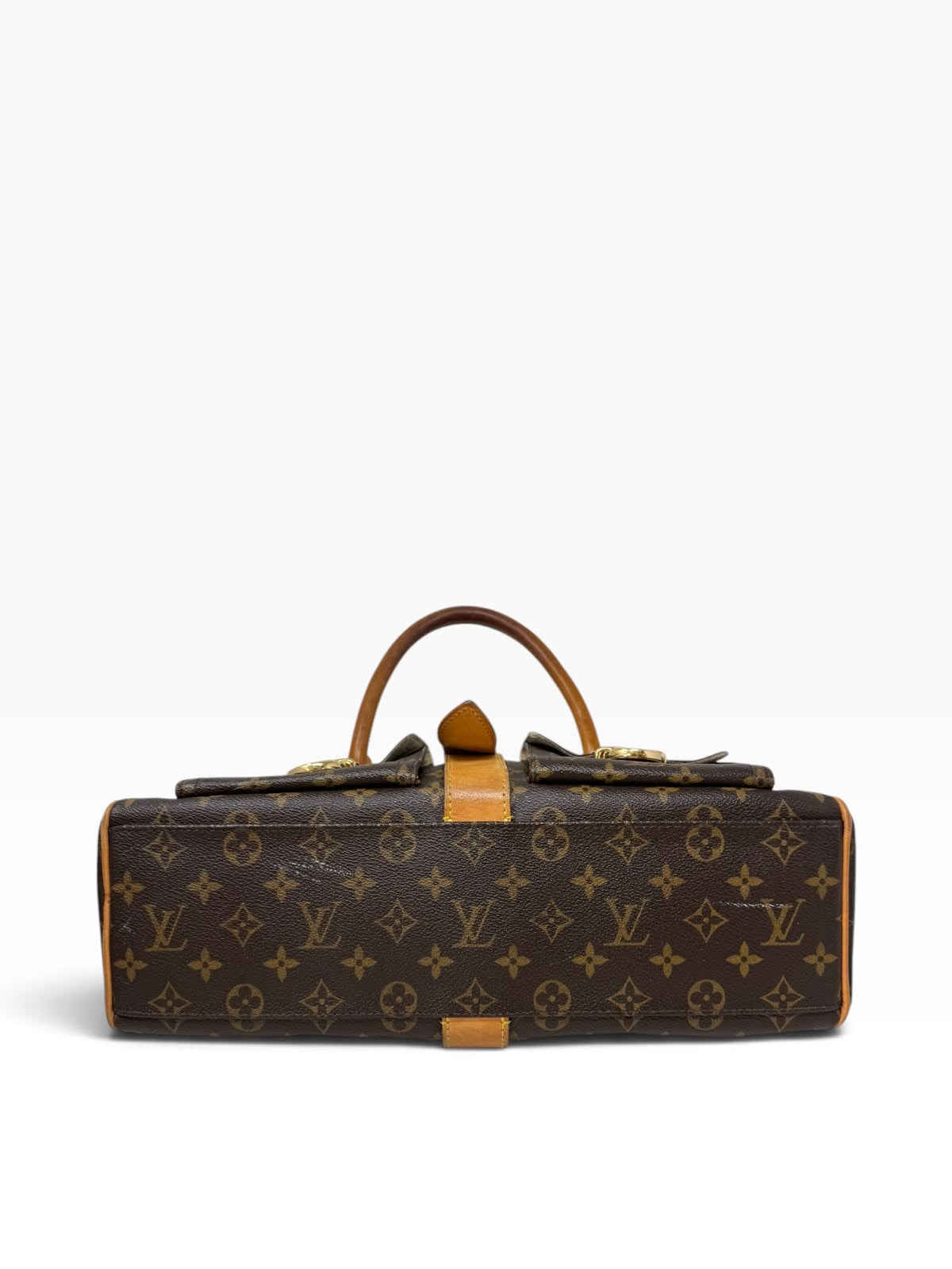 Manhattan GM Monogram