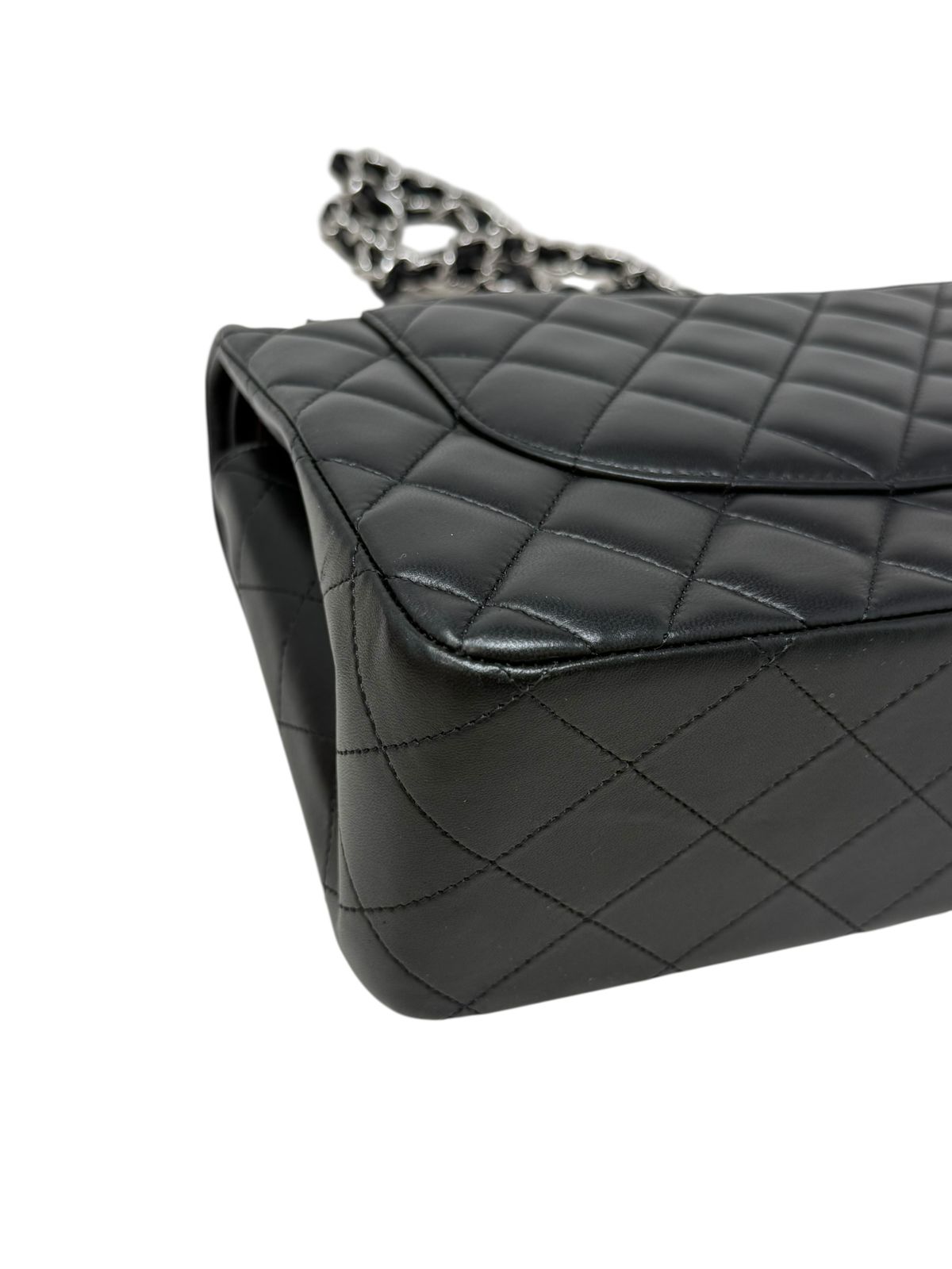 Clásica Jumbo Lambskin Negra