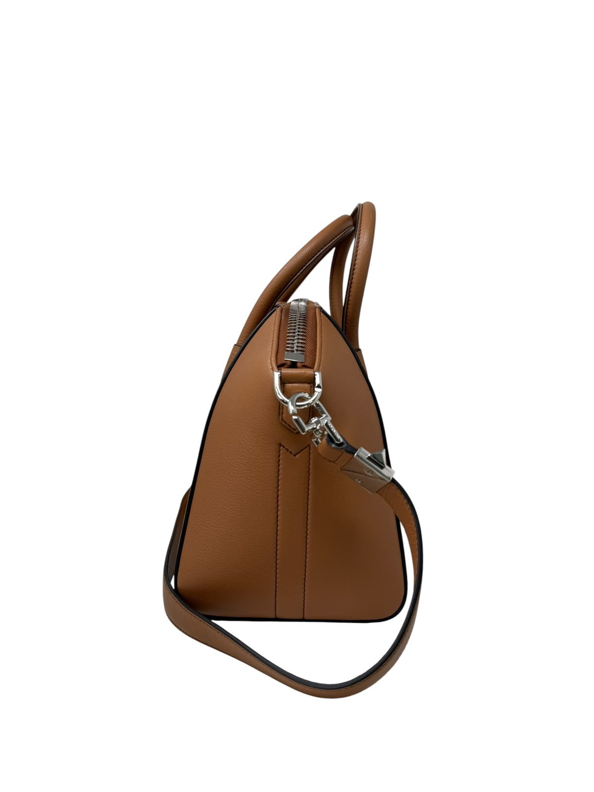 Antigona Camel