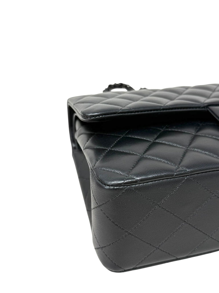 Clásica All Black Mediana