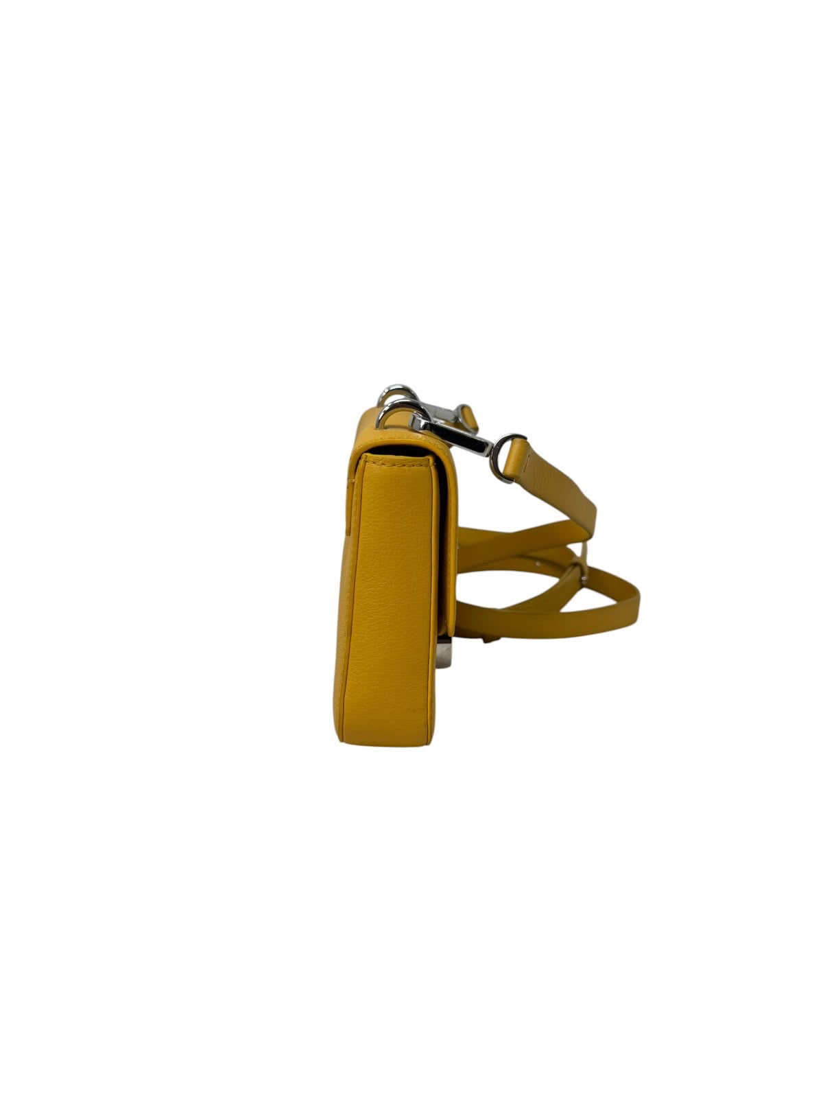 Initials Insignia Amarilla