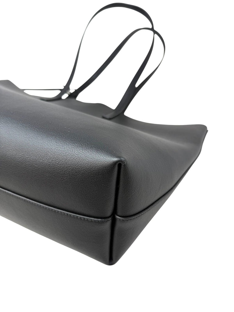 Tote Negra con Pochette