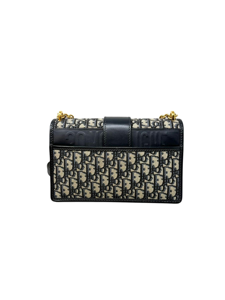 30 Montaigne