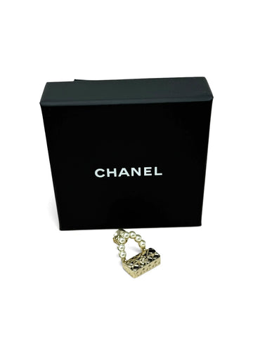 Flap Bag Broche