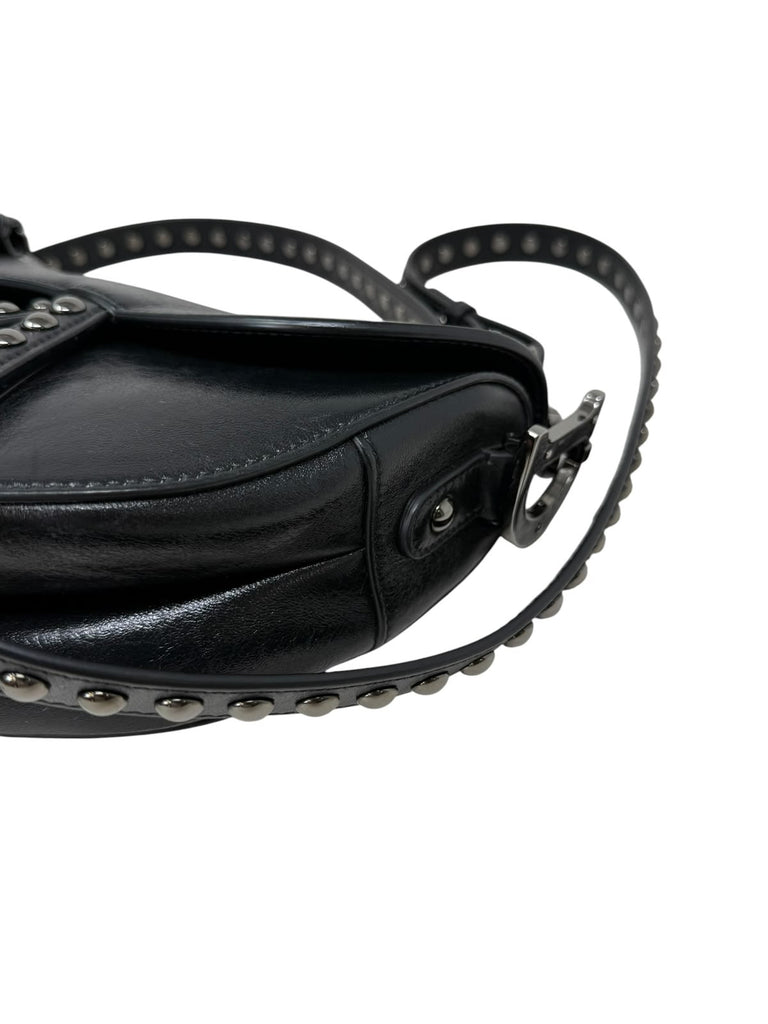 Saddle Negra