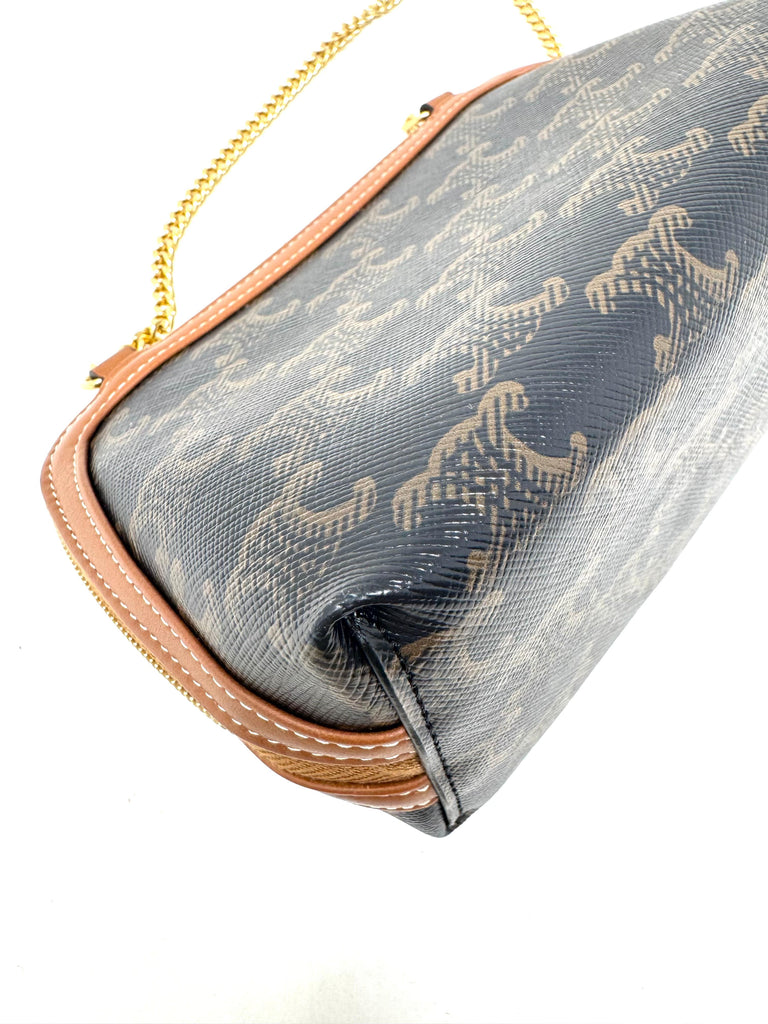 Clutch Monogram