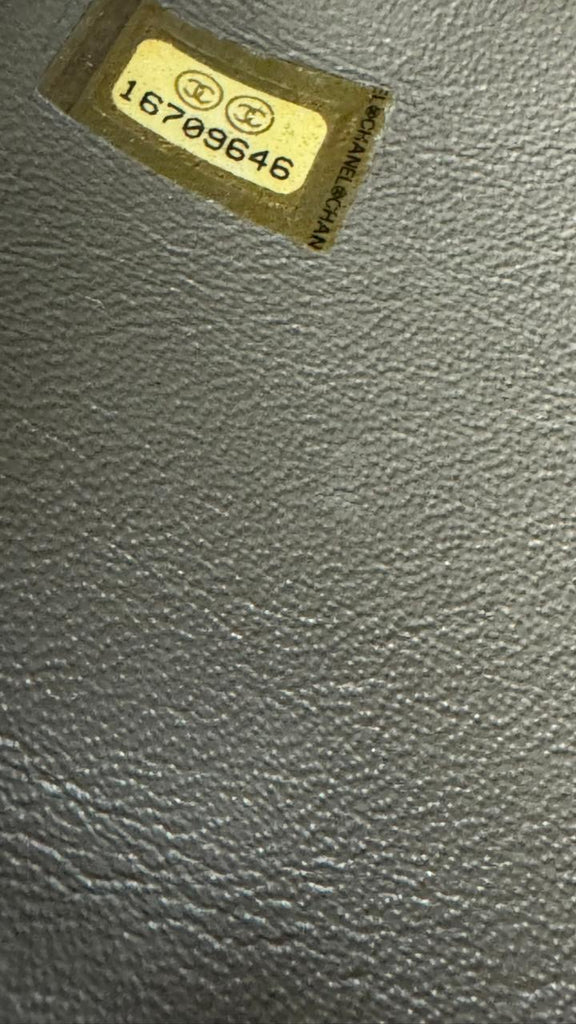 Clásica Jumbo Caviar Verde