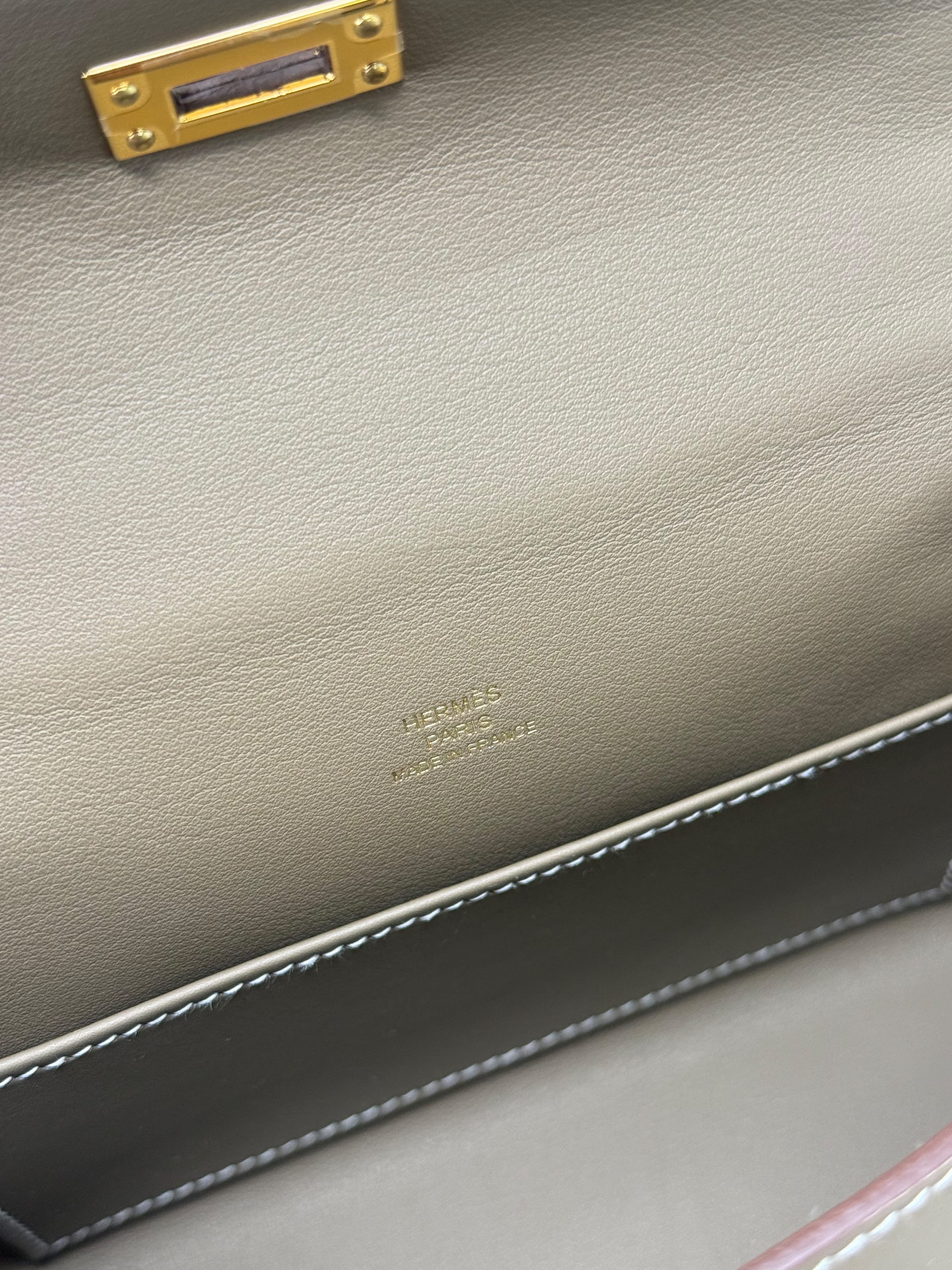 Kelly Pochette