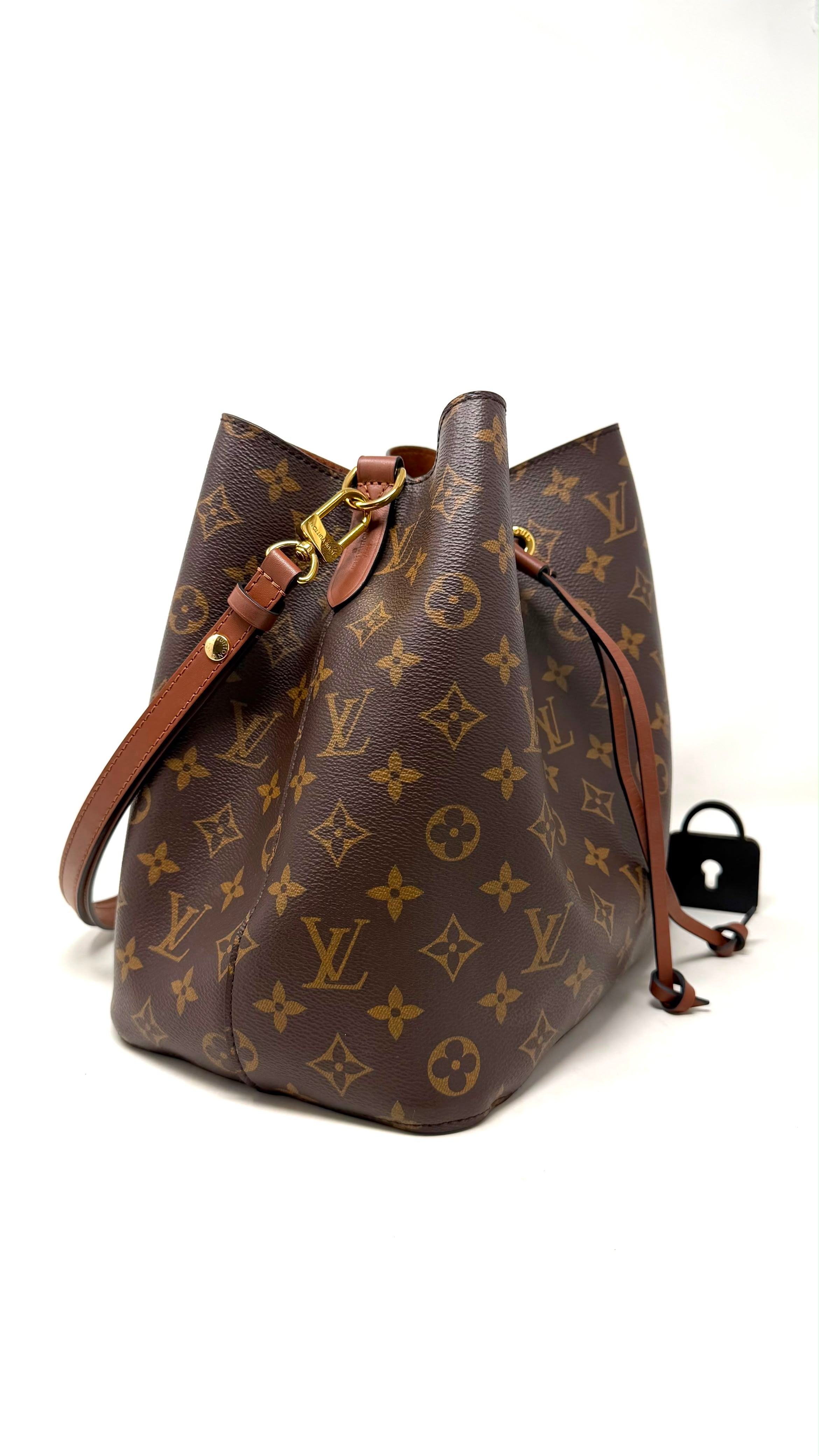 Neo Noe Monogram