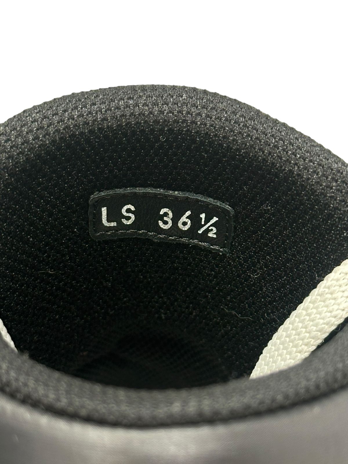 Sneakers T36.5 Eu