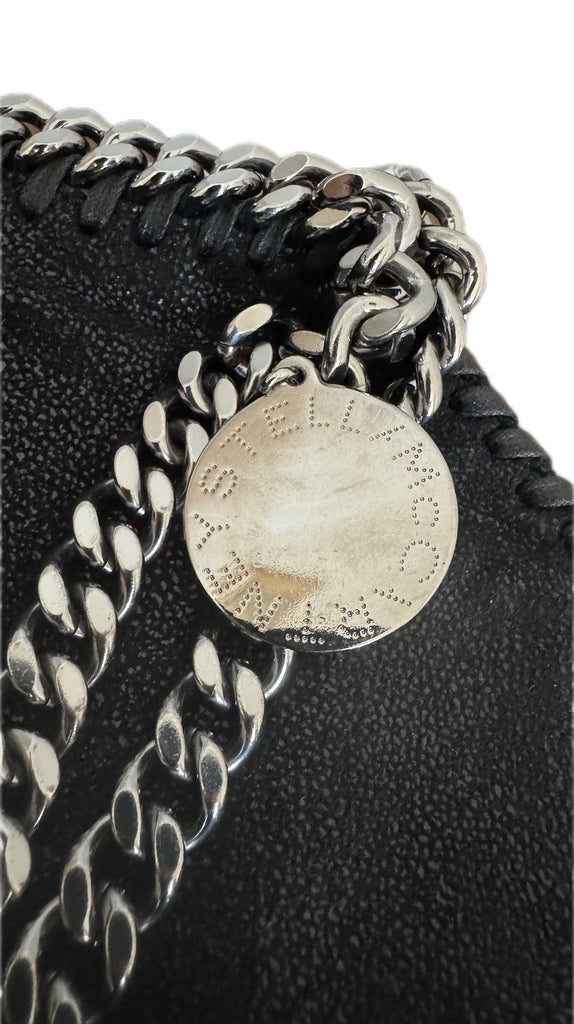 Falabella Negra