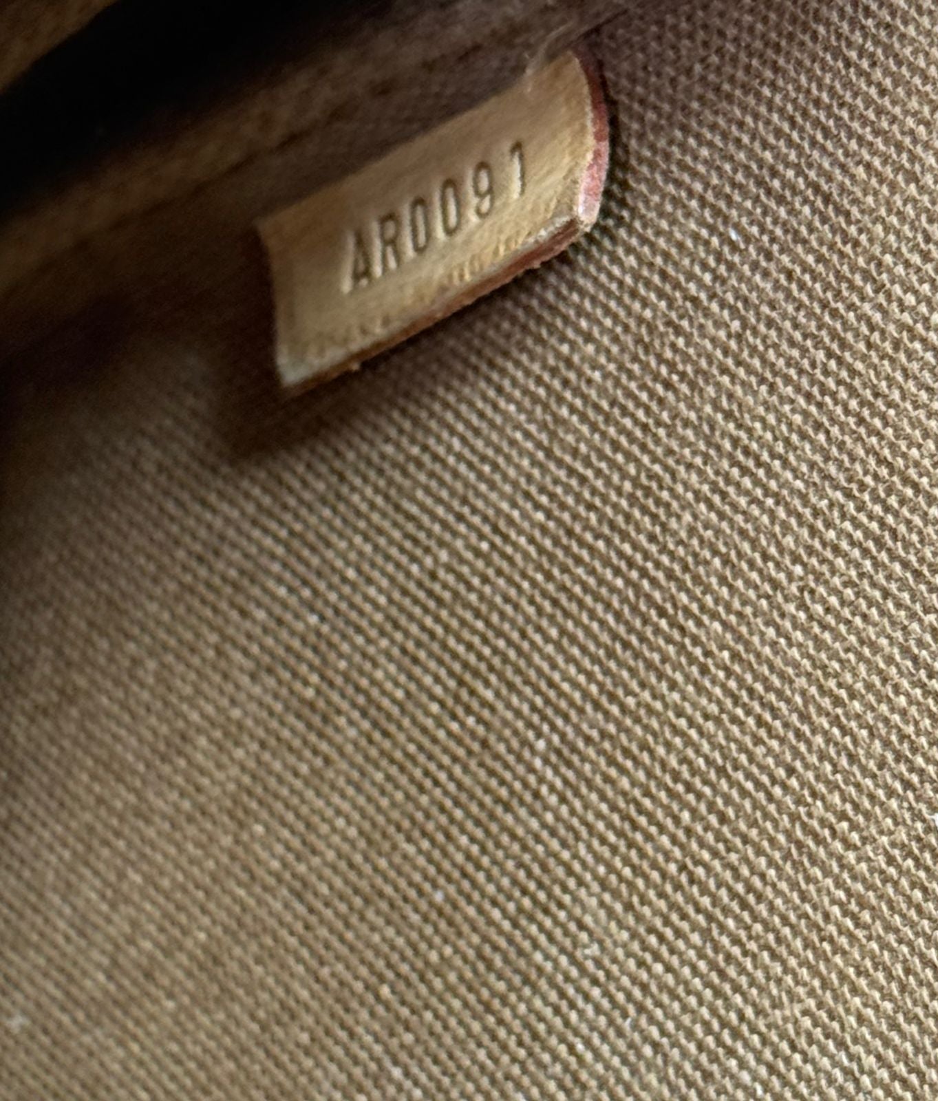 Pochette Monogram