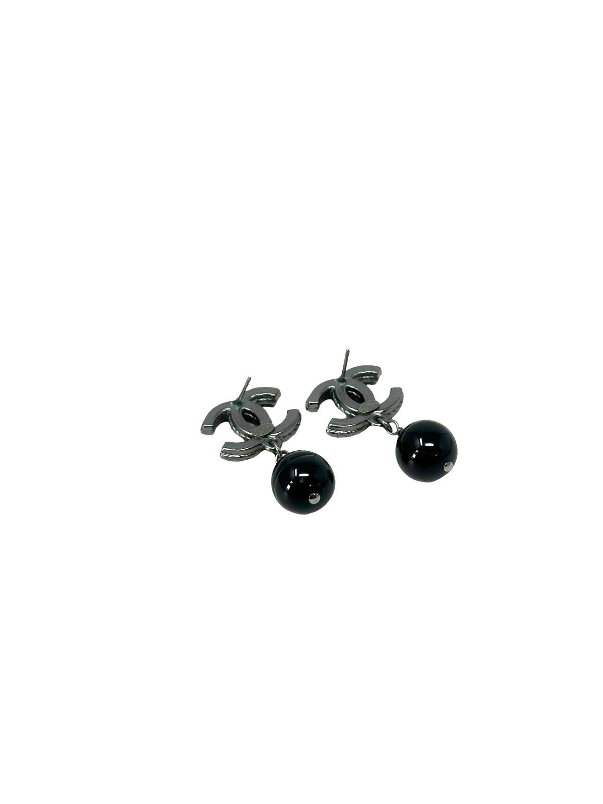 Black Pearl Earrings