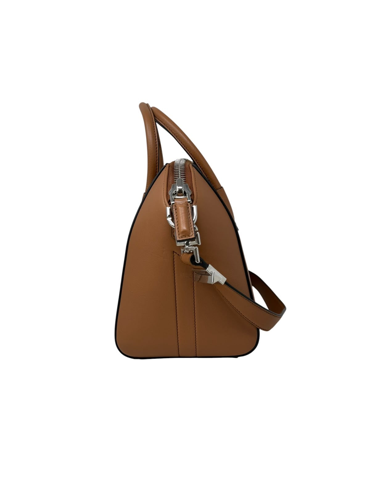 Antigona Camel