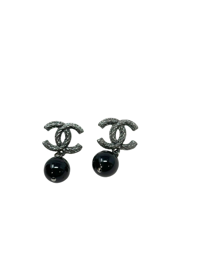 Black Pearl Earrings