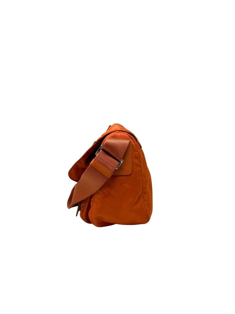 Nylon Messenger