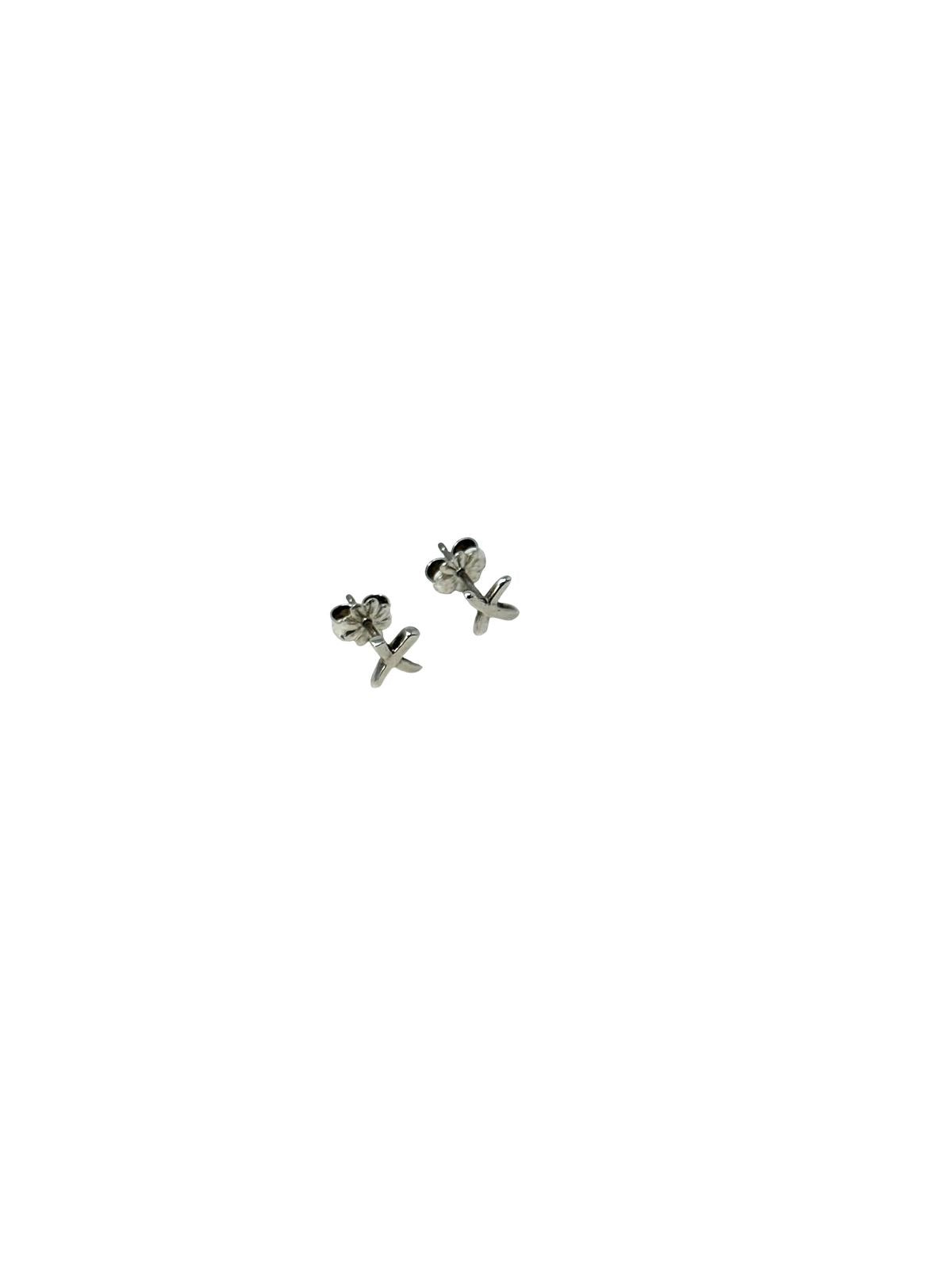 Aretes X