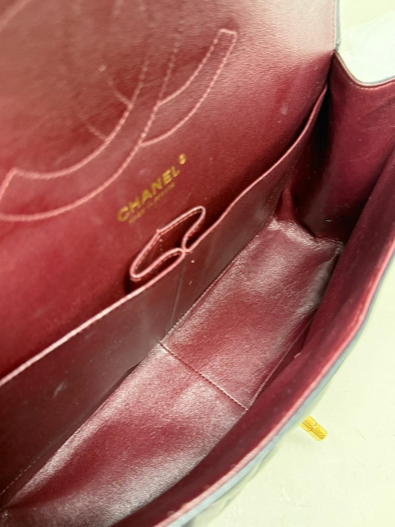 Clásica Jumbo Lambskin