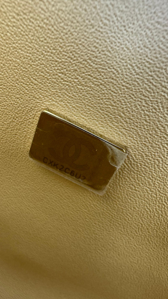 Clásica Jumbo Caviar Nude