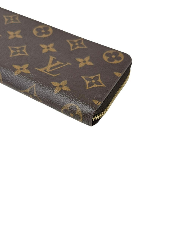 Cartera Monogram