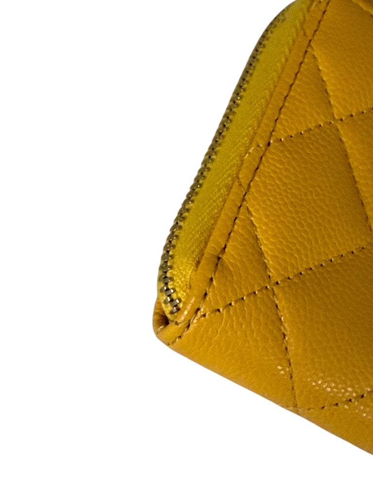 Cartera Caviar Amarilla