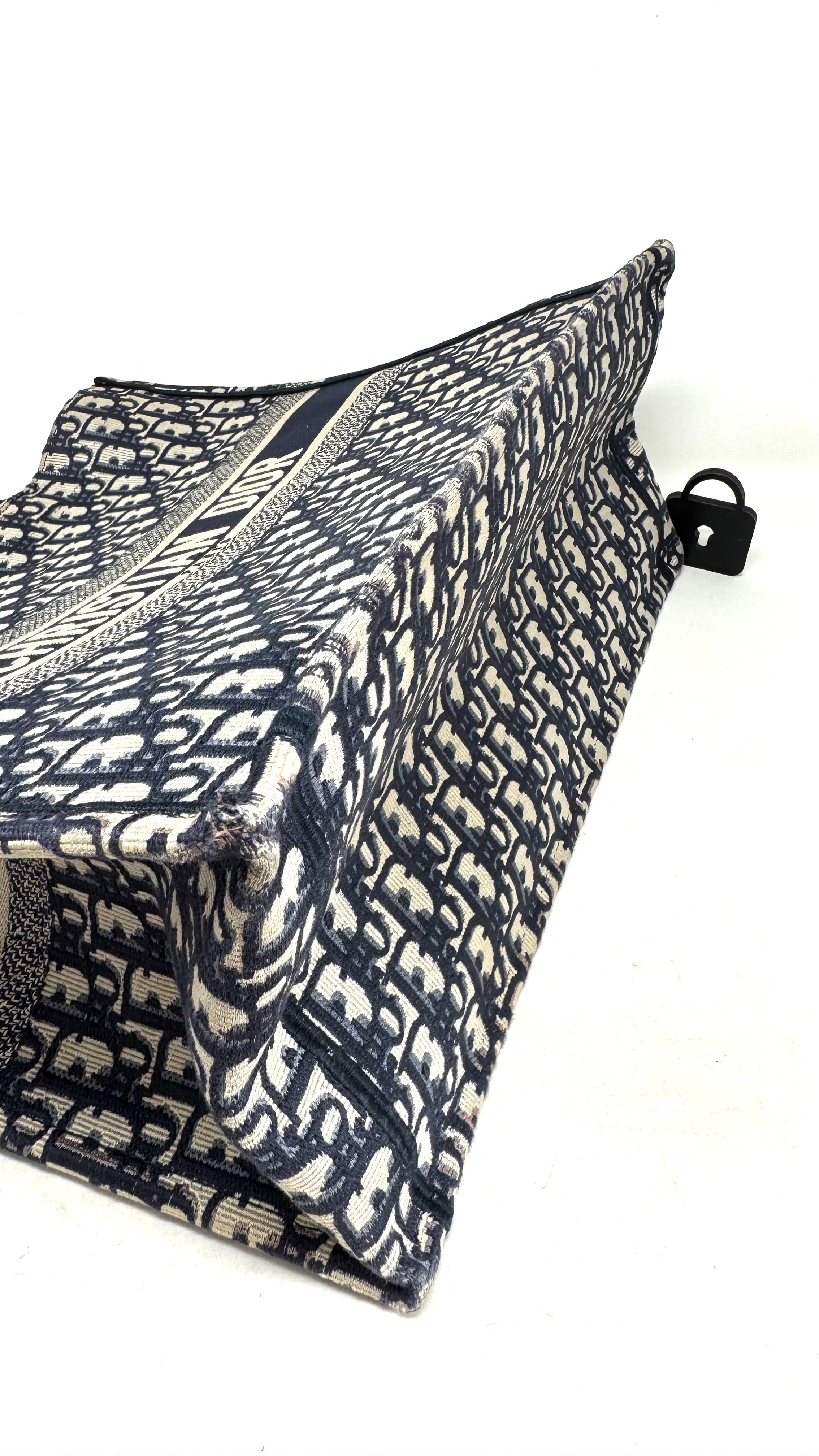 Book Tote