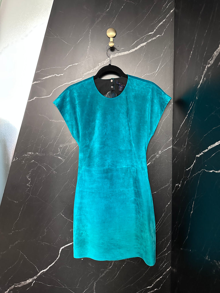 Vestido escote espalda con flecos T-38