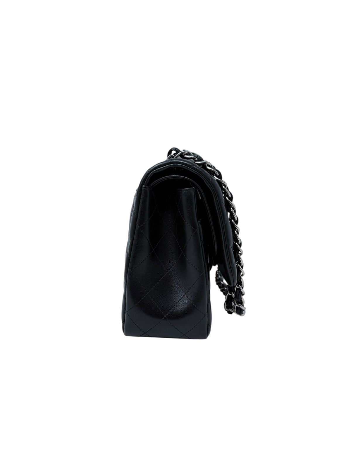 Clásica Jumbo Lambskin Negra