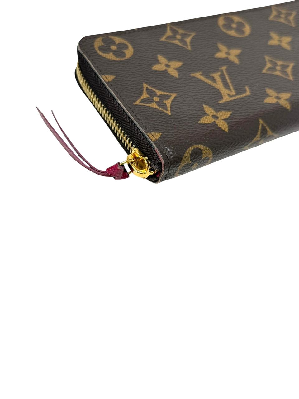 Cartera Monogram