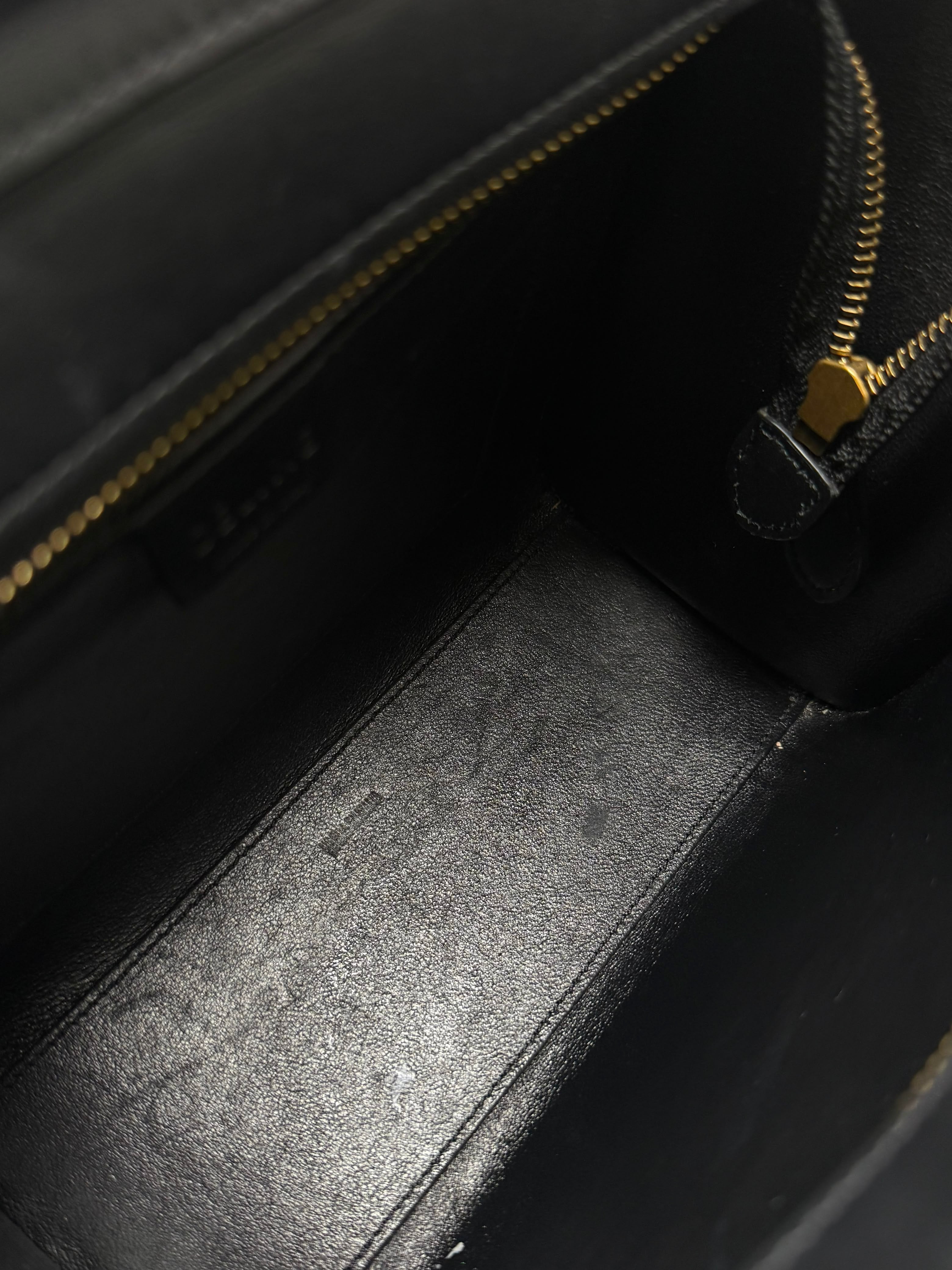 Luggage Nano Negra y Blanco