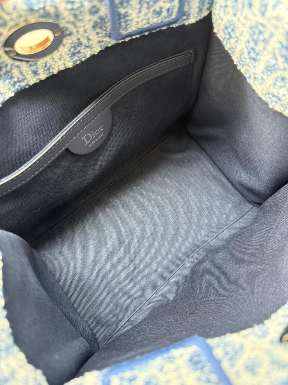 Spongy Book Tote